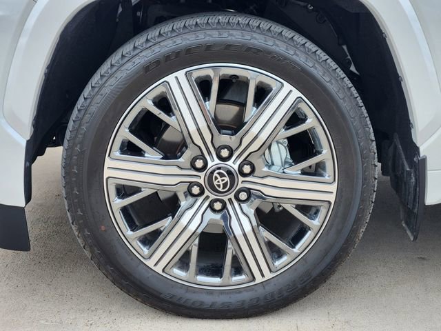 Used 2025 Toyota Sequoia Capstone image 8