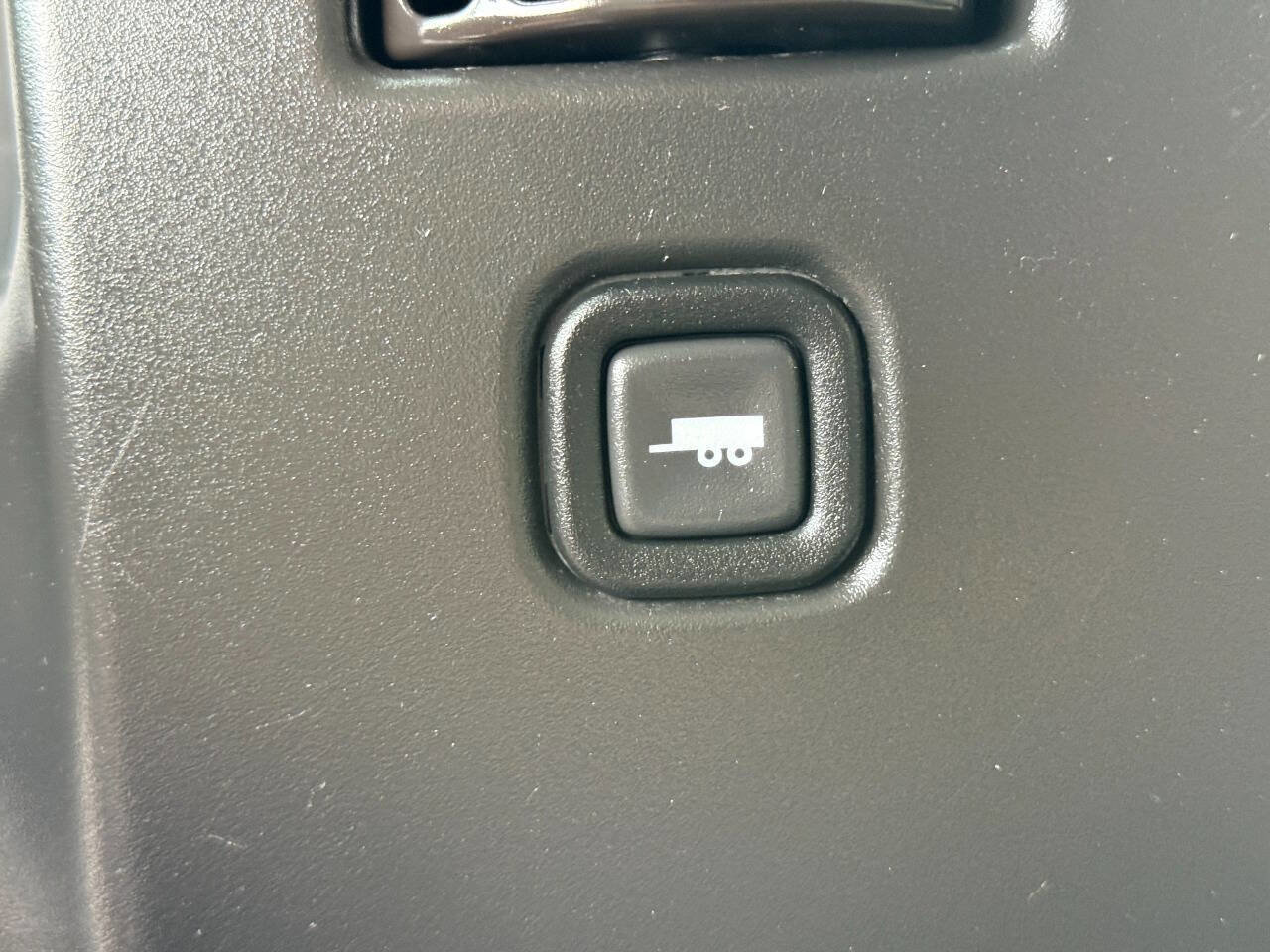 Used 2019 Chevrolet Express 3500 w/ Driver Convenience Package image 21