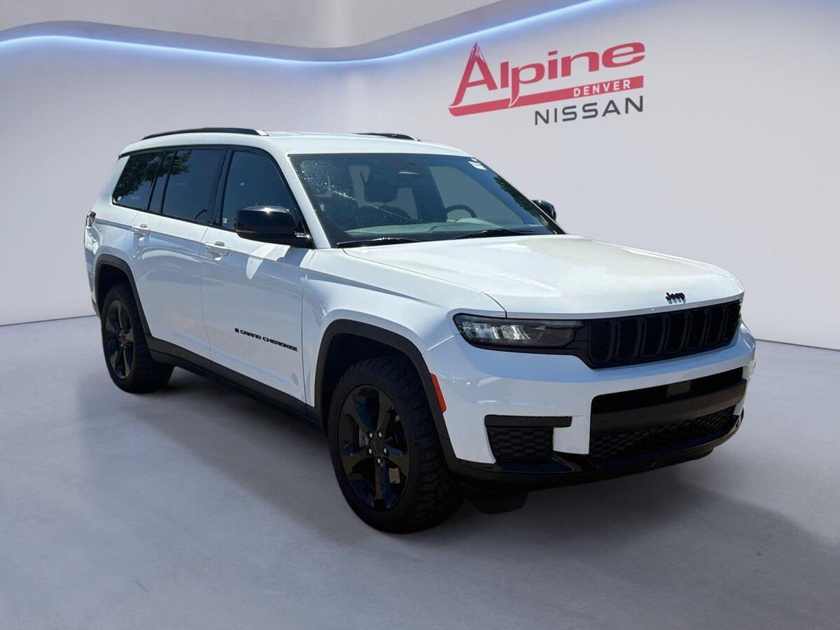 Used 2023 Jeep Grand Cherokee L Laredo AWD/4WD image 7
