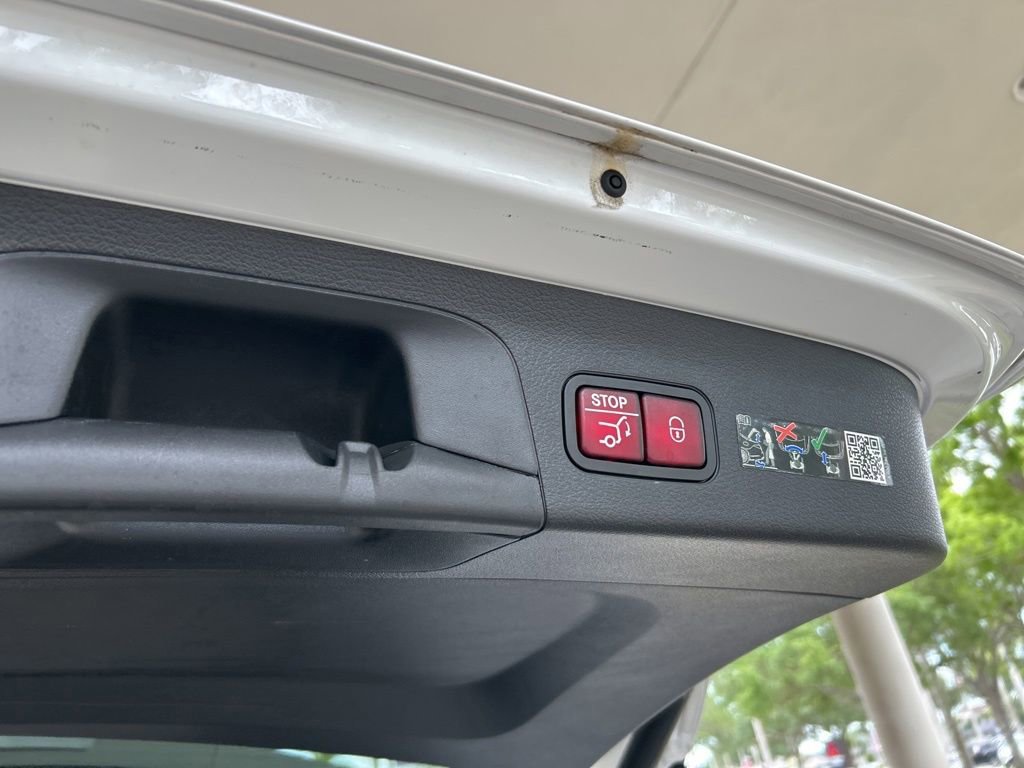 Used 2025 Mercedes-Benz GLS 450 4MATIC image 30