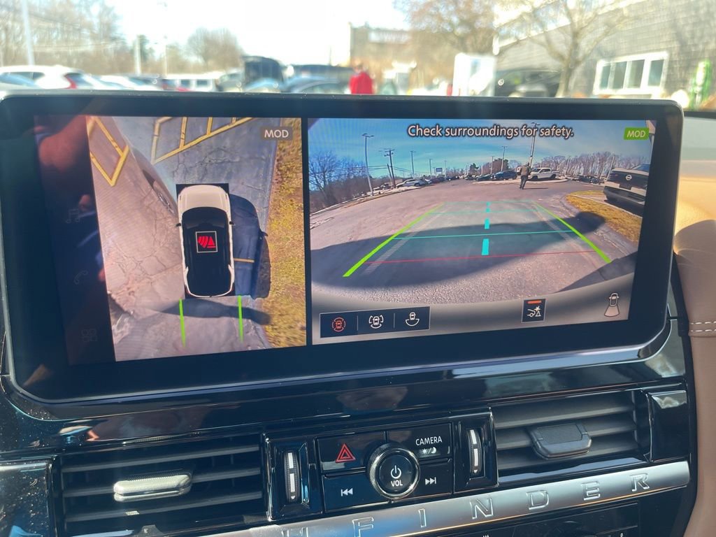 New 2026 Nissan Pathfinder Platinum w/ Cargo Package image 17