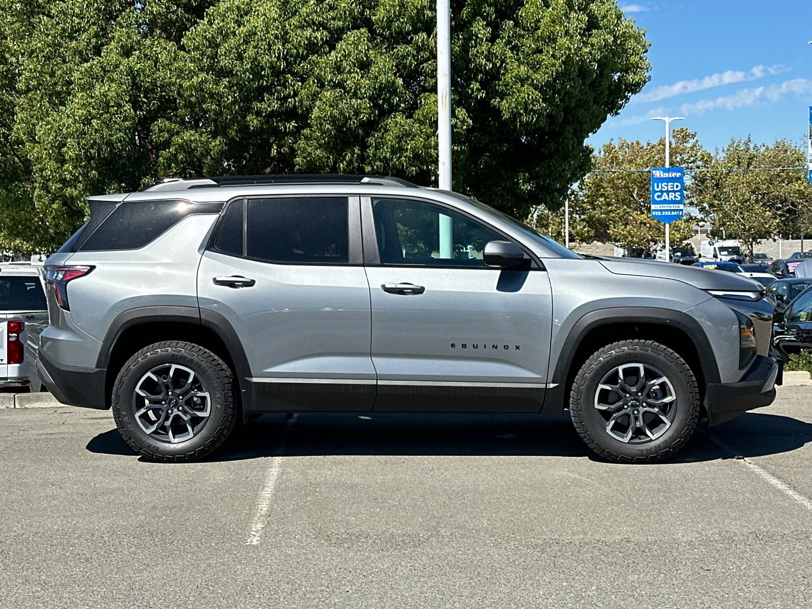 New 2026 Chevrolet Equinox ACTIV image 3