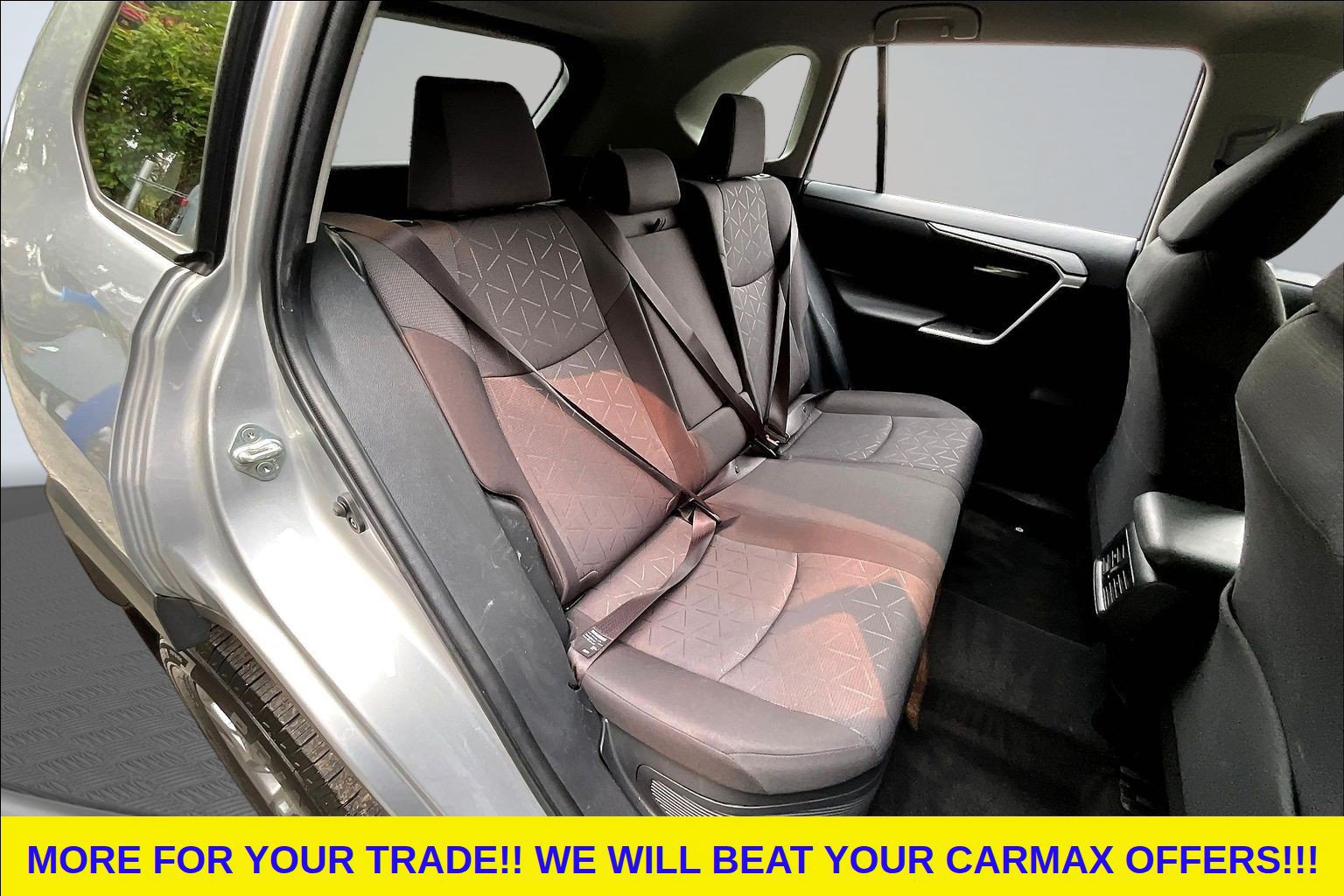 Used 2023 Toyota RAV4 XLE AWD/4WD image 25