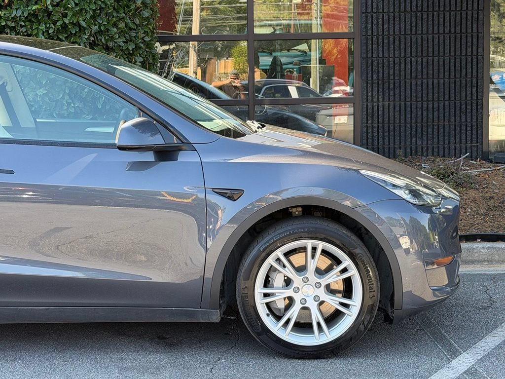 Used 2023 Tesla Model Y Long Range AWD/4WD image 26