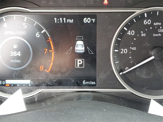 New 2025 Nissan Versa SR w/ Trunk Package image 22