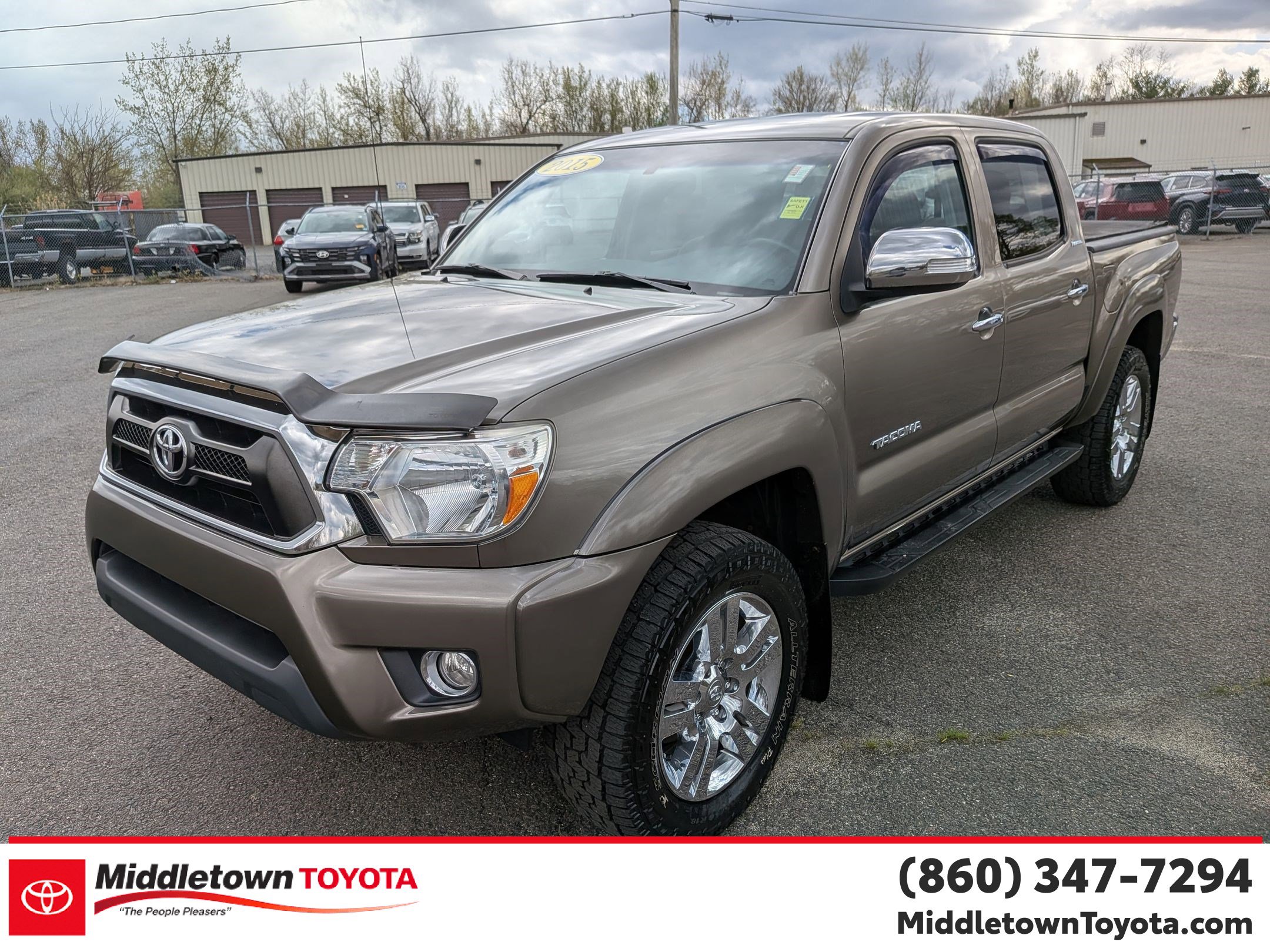 Used 2015 Toyota Tacoma 4x4 Double Cab w/ Limited Package image 7