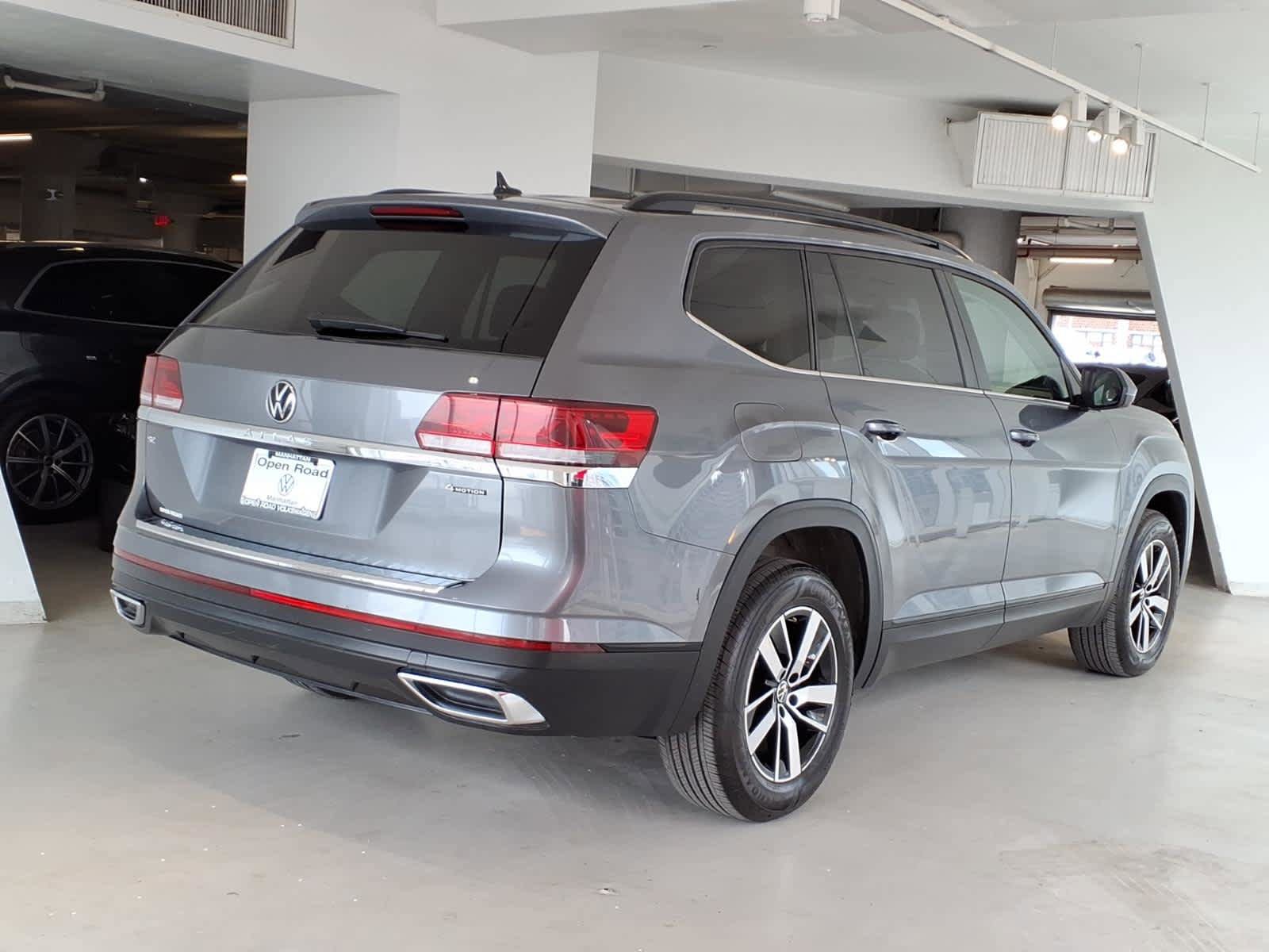 Used 2023 Volkswagen Atlas SE AWD/4WD image 4