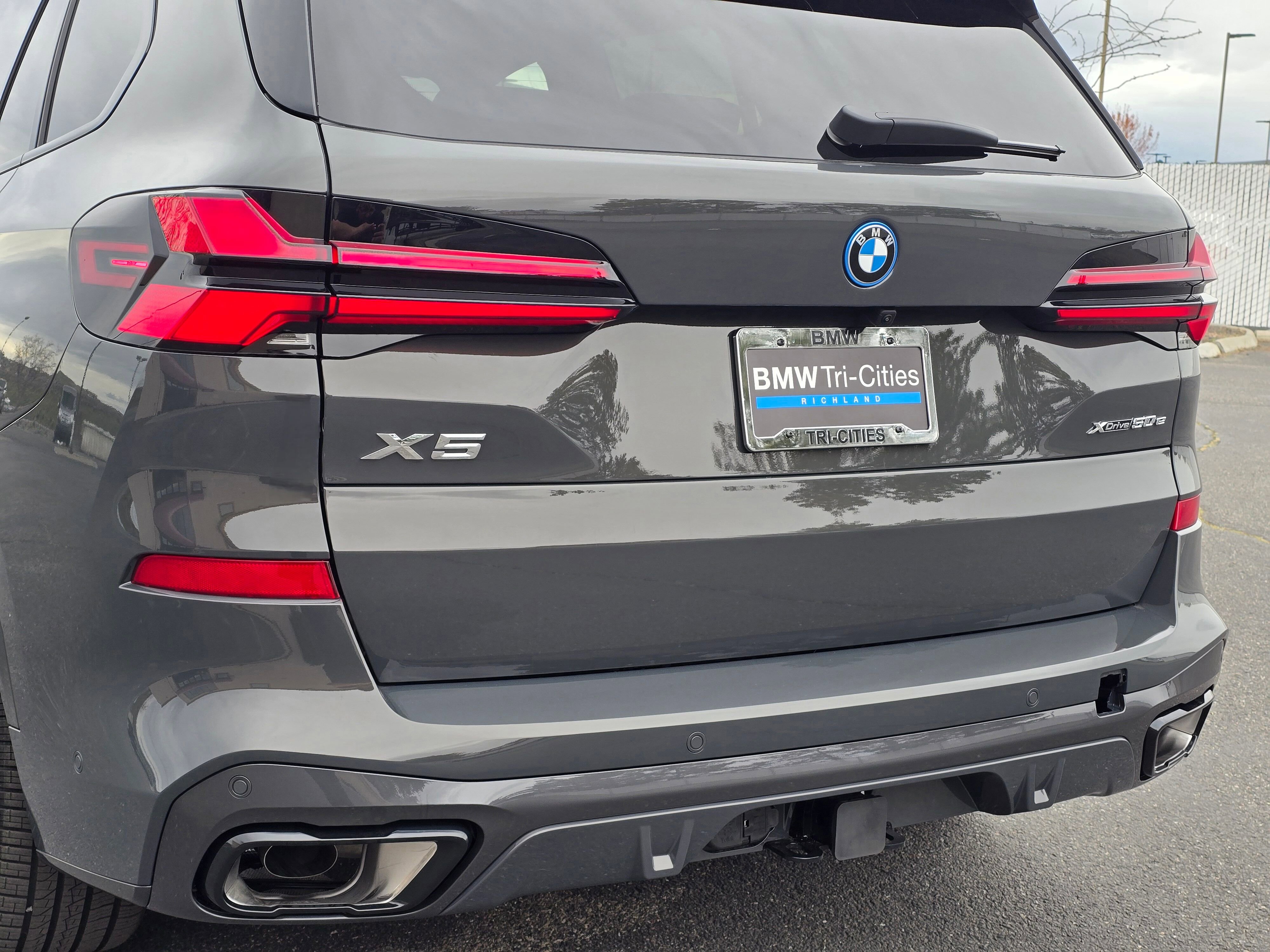 New 2026 BMW X5 xDrive50e w/ Executive Package image 7