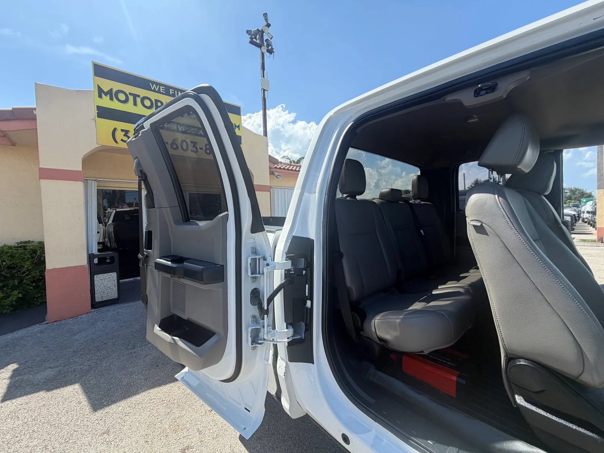 Used 2021 Ford F250 XL w/ Power Equipment Group AWD/4WD image 18