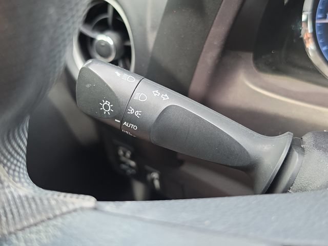 Used 2017 Toyota Corolla LE FWD image 23