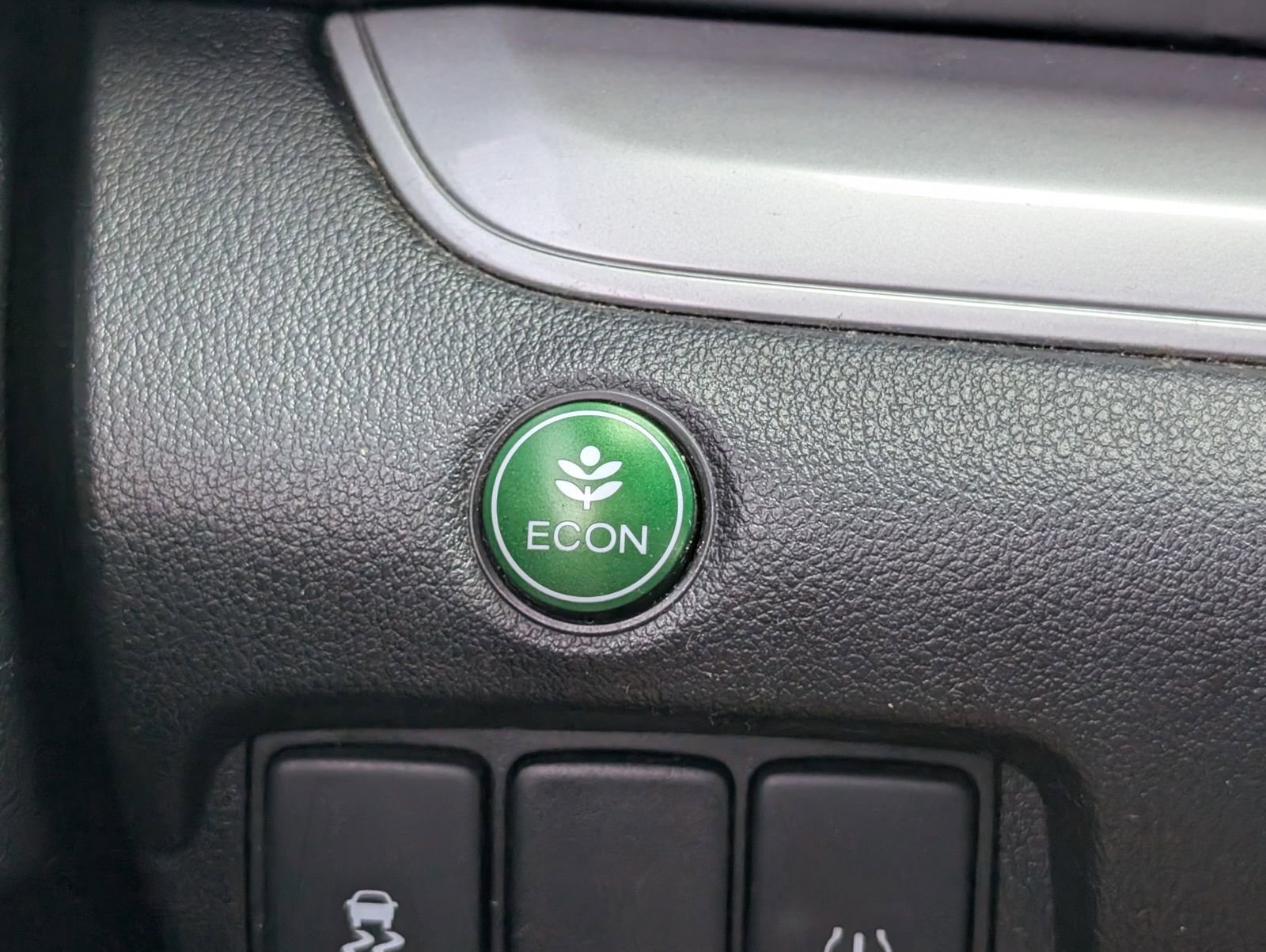 Used 2015 Honda CR-V LX image 26