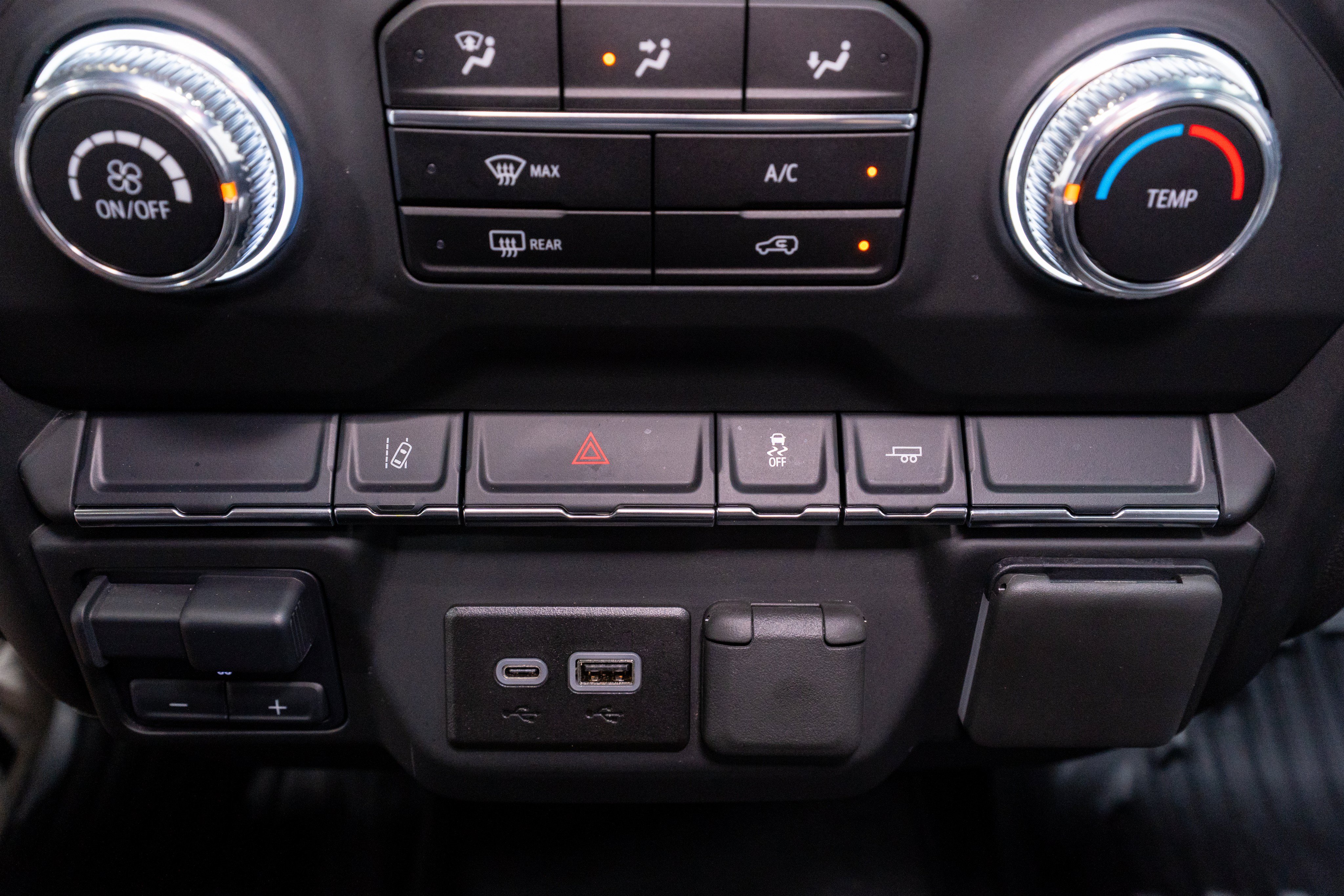 Used 2024 GMC Sierra 2500 Pro w/ Convenience Package RWD image 23