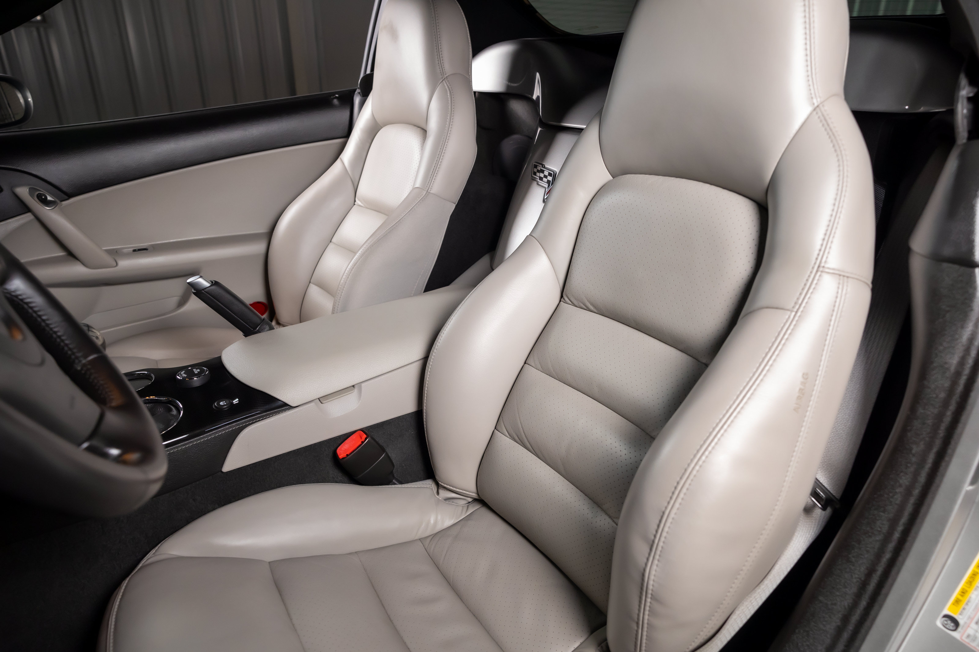 Used 2008 Chevrolet Corvette Convertible w/ Preferred Equipment Group RWD image 5