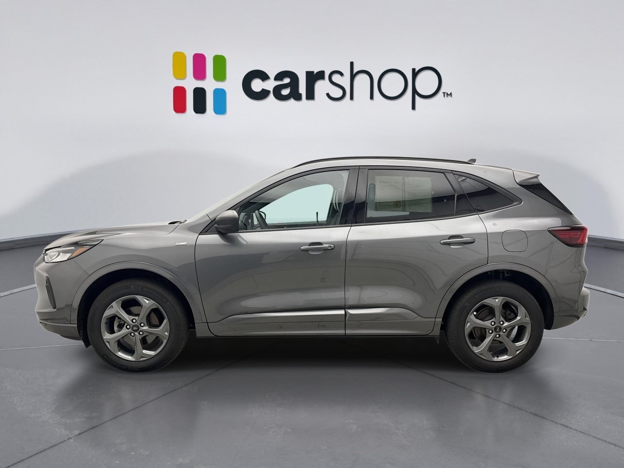 Used 2024 Ford Escape ST-Line w/ Tech Pack #1 AWD/4WD image 2