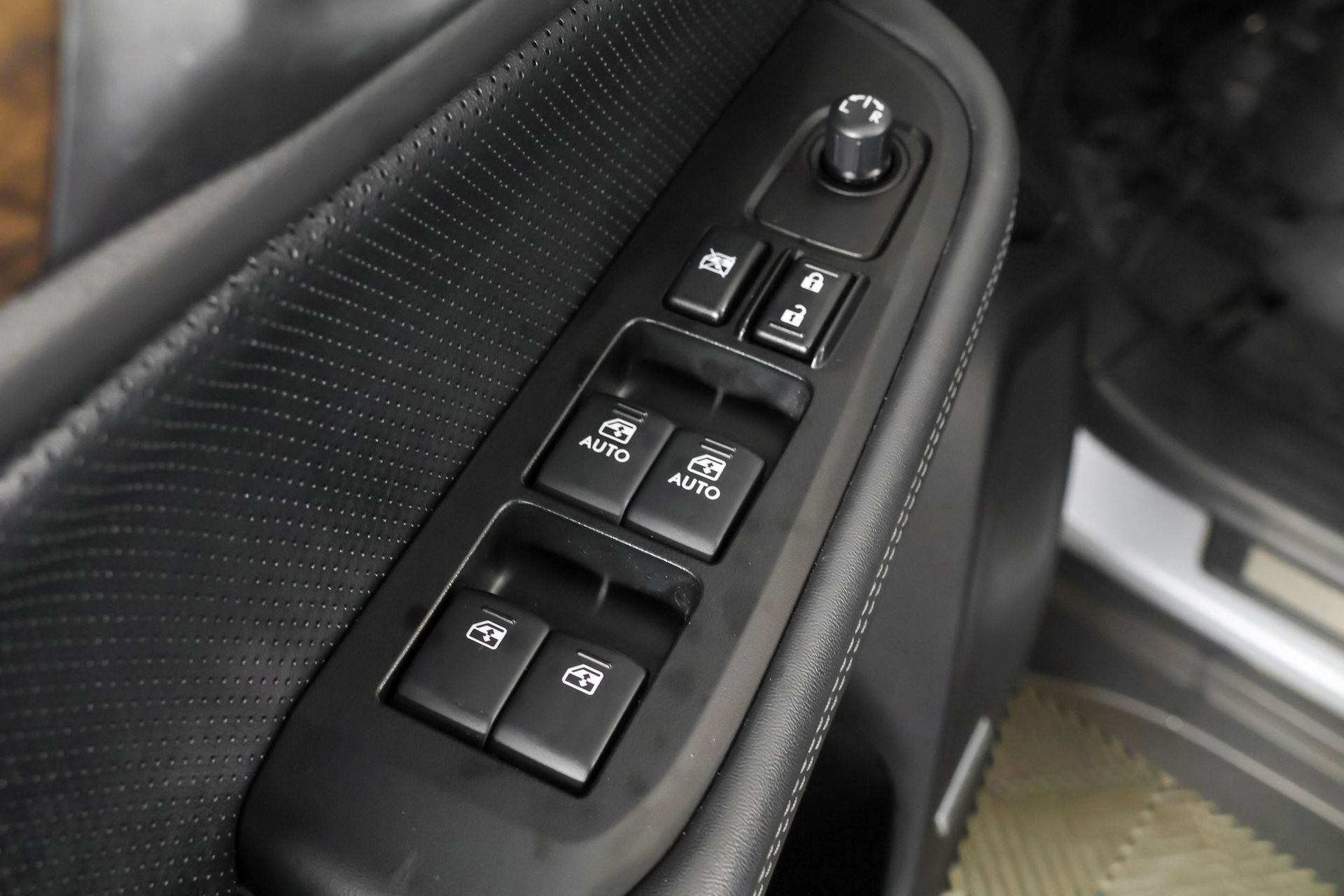 Used 2015 Subaru Outback 2.5i Limited AWD/4WD image 36