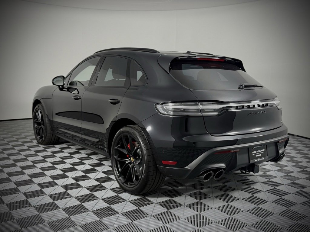New 2026 Porsche Macan GTS image 3
