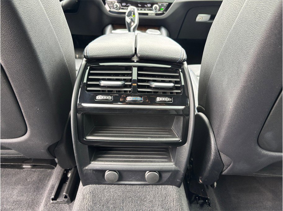 Used 2019 BMW 640i Gran Turismo xDrive w/ M Sport Package image 44
