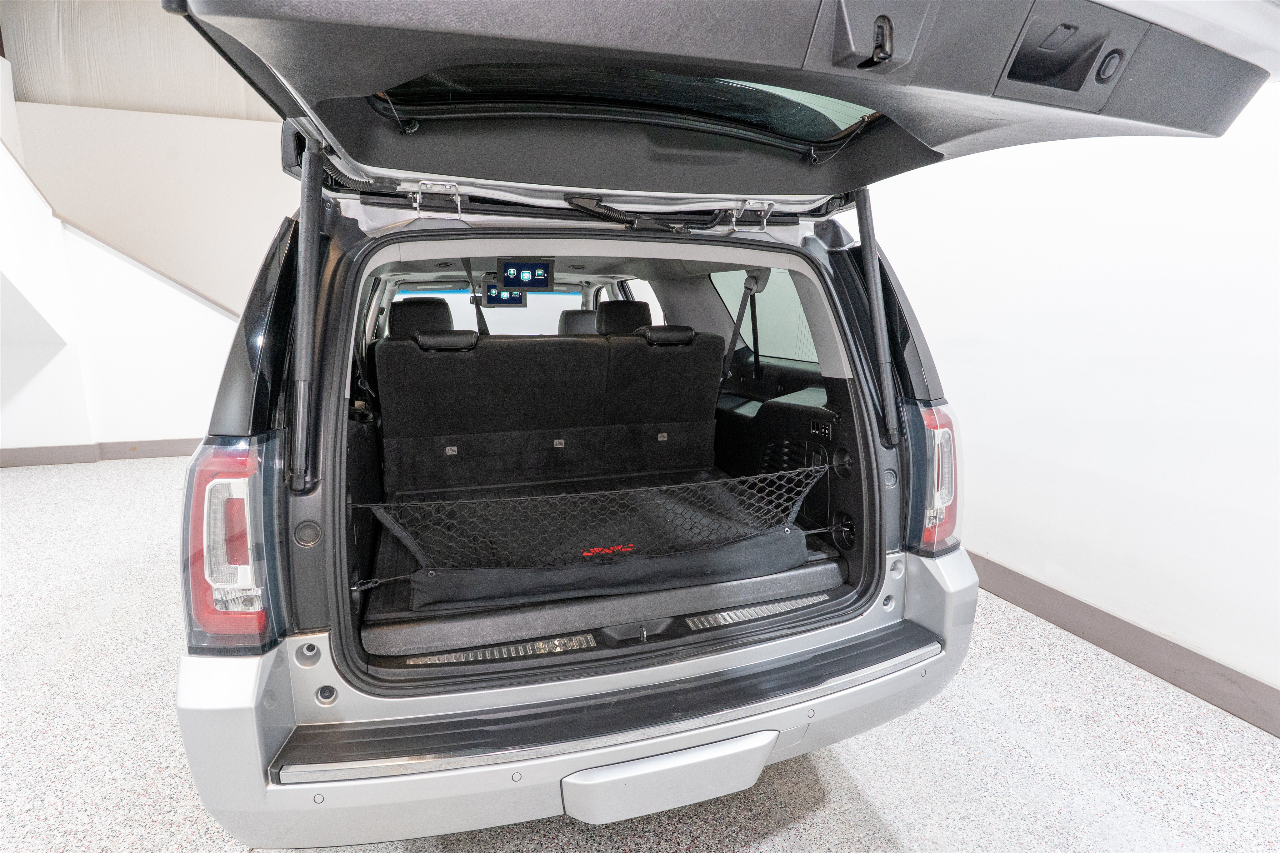 Used 2018 GMC Yukon XL Denali w/ Denali Ultimate Package AWD/4WD image 38