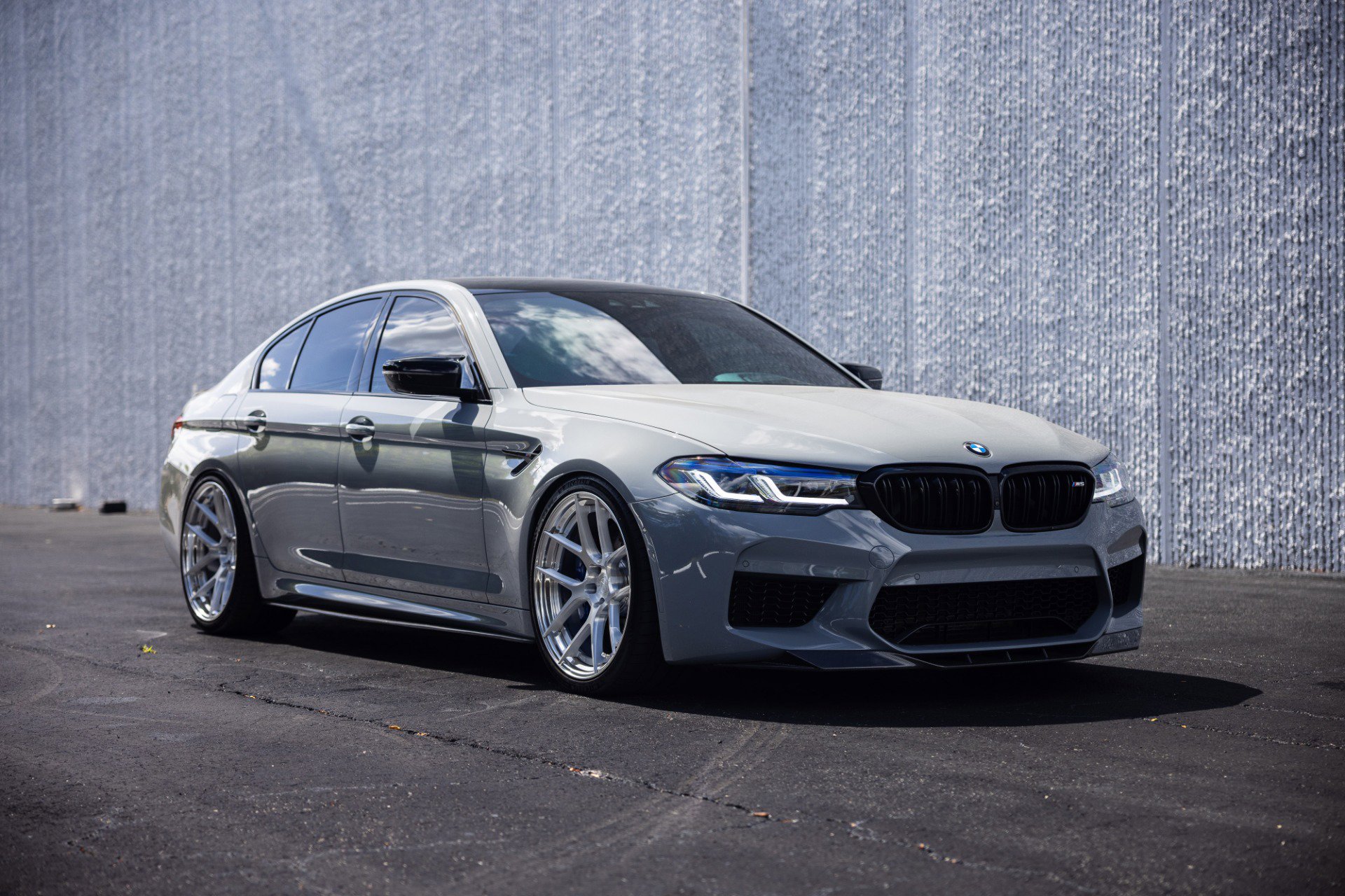 Used 2019 BMW M5 w/ Executive Package image 3