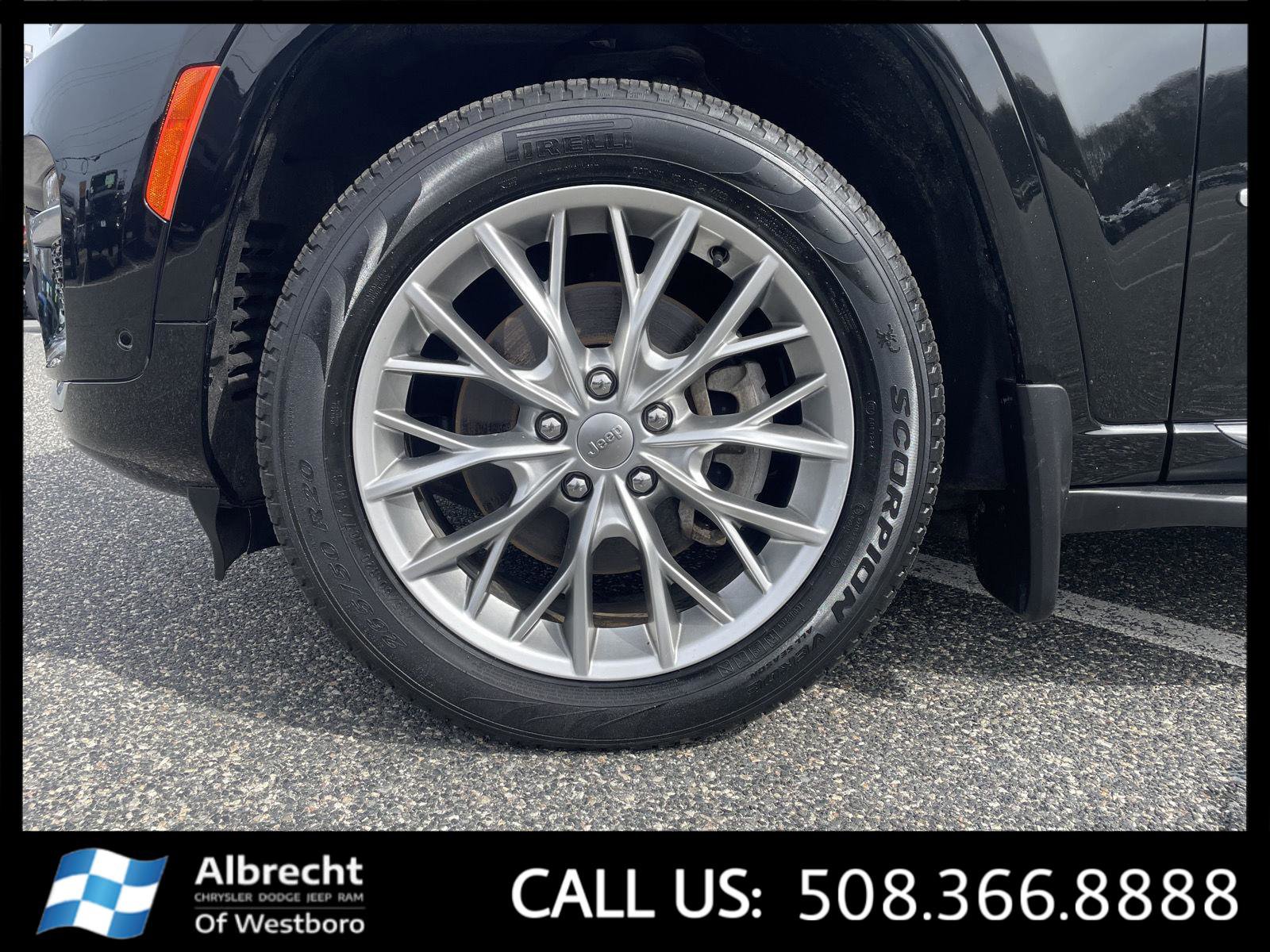 Used 2023 Jeep Grand Cherokee Summit w/ Adv Protech Group IV image 35