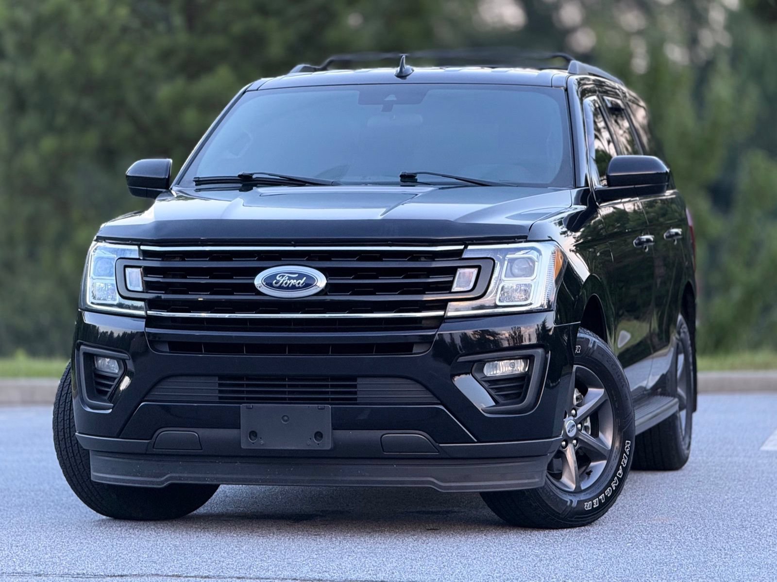 Used 2021 Ford Expedition XL RWD image 2