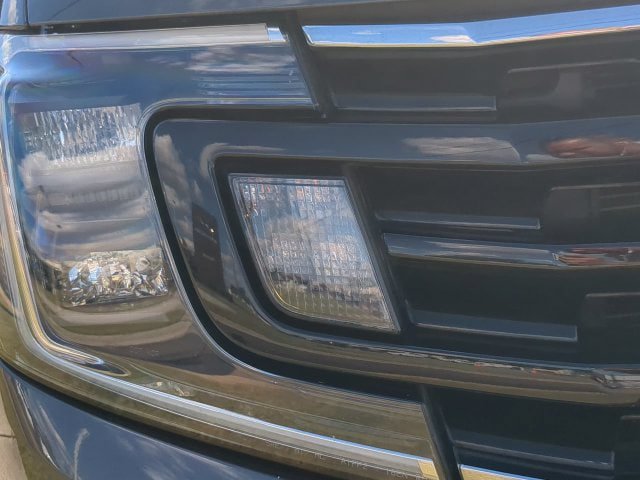 Used 2021 Ford Expedition Limited AWD/4WD image 9