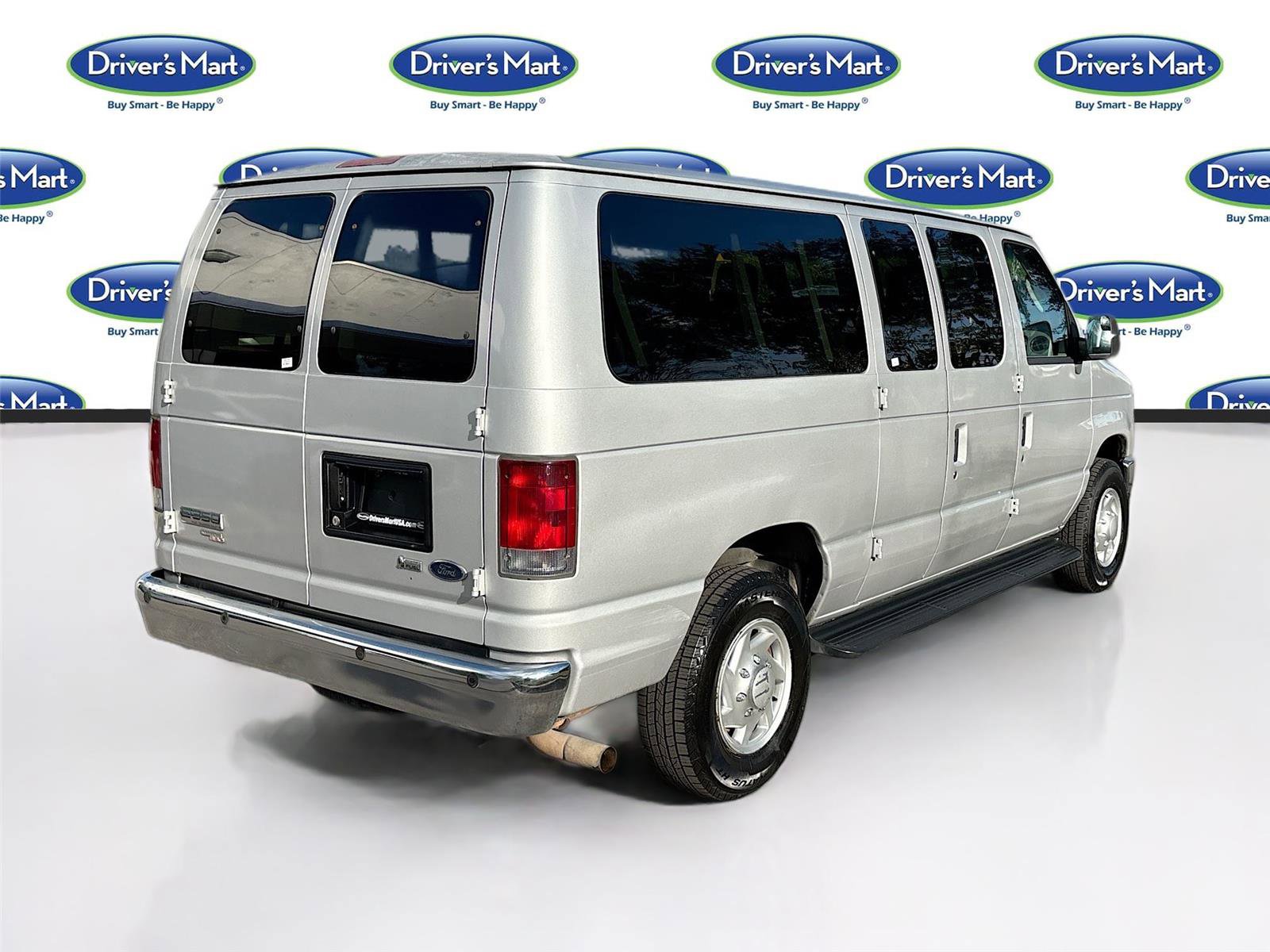 Used 2013 Ford E-350 and Econoline 350 XLT image 8