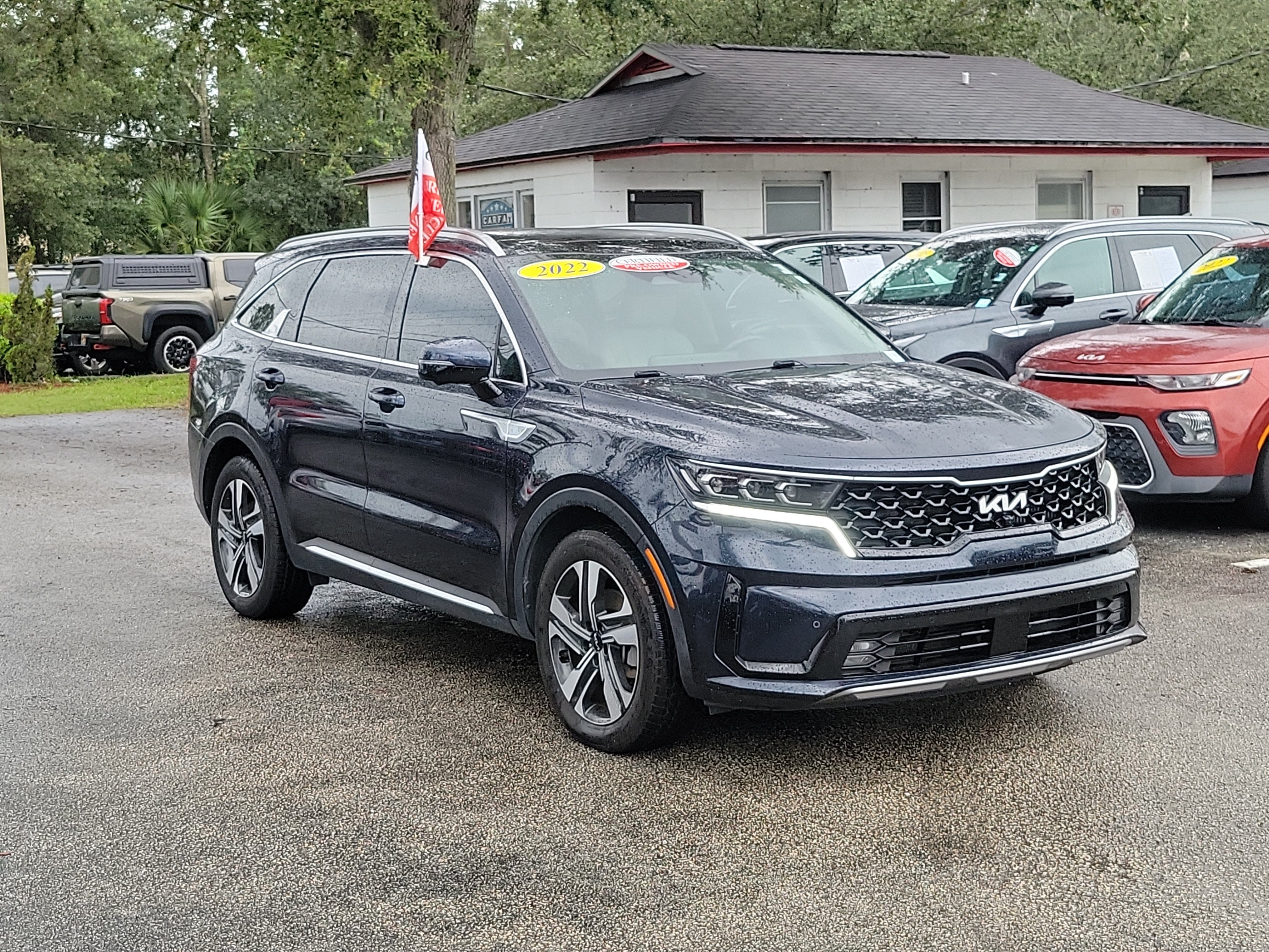 Certified 2022 Kia Sorento SX Prestige w/ Panoramic Sunroof Package AWD/4WD image 43