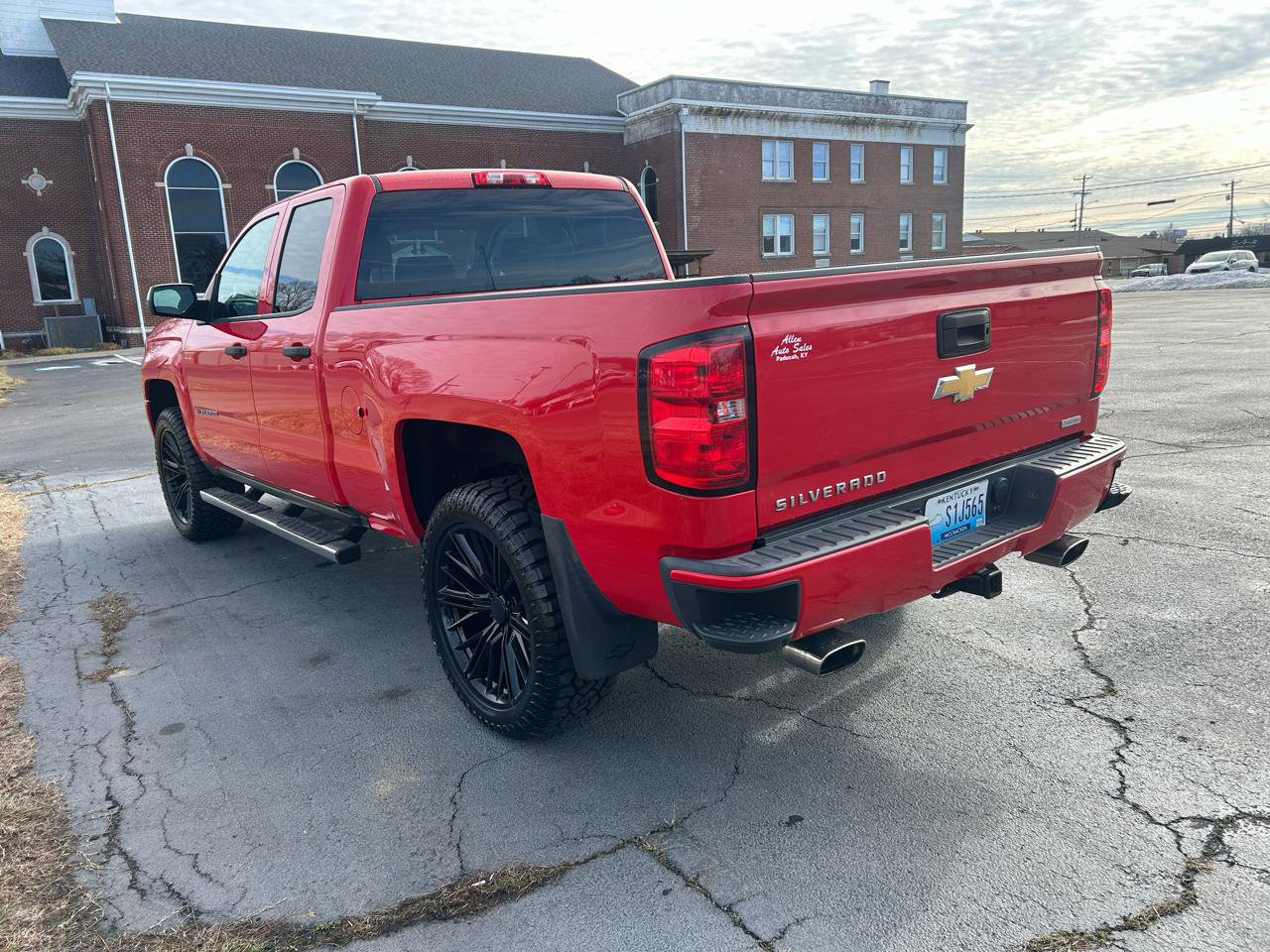 Used 2017 Chevrolet Silverado 1500 Custom w/ Custom Convenience Package image 7