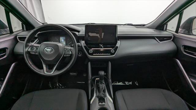 Used 2023 Toyota Corolla Cross AWD Hybrid image 23