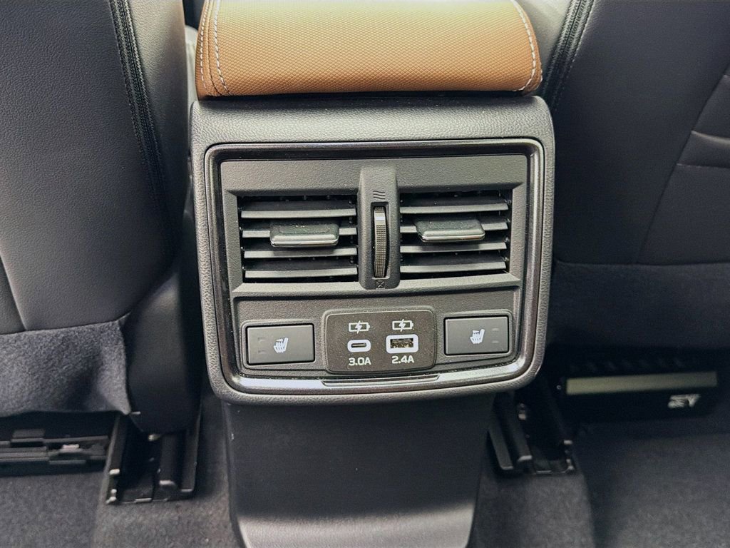 Used 2025 Subaru Forester Touring w/ Touring Package image 28
