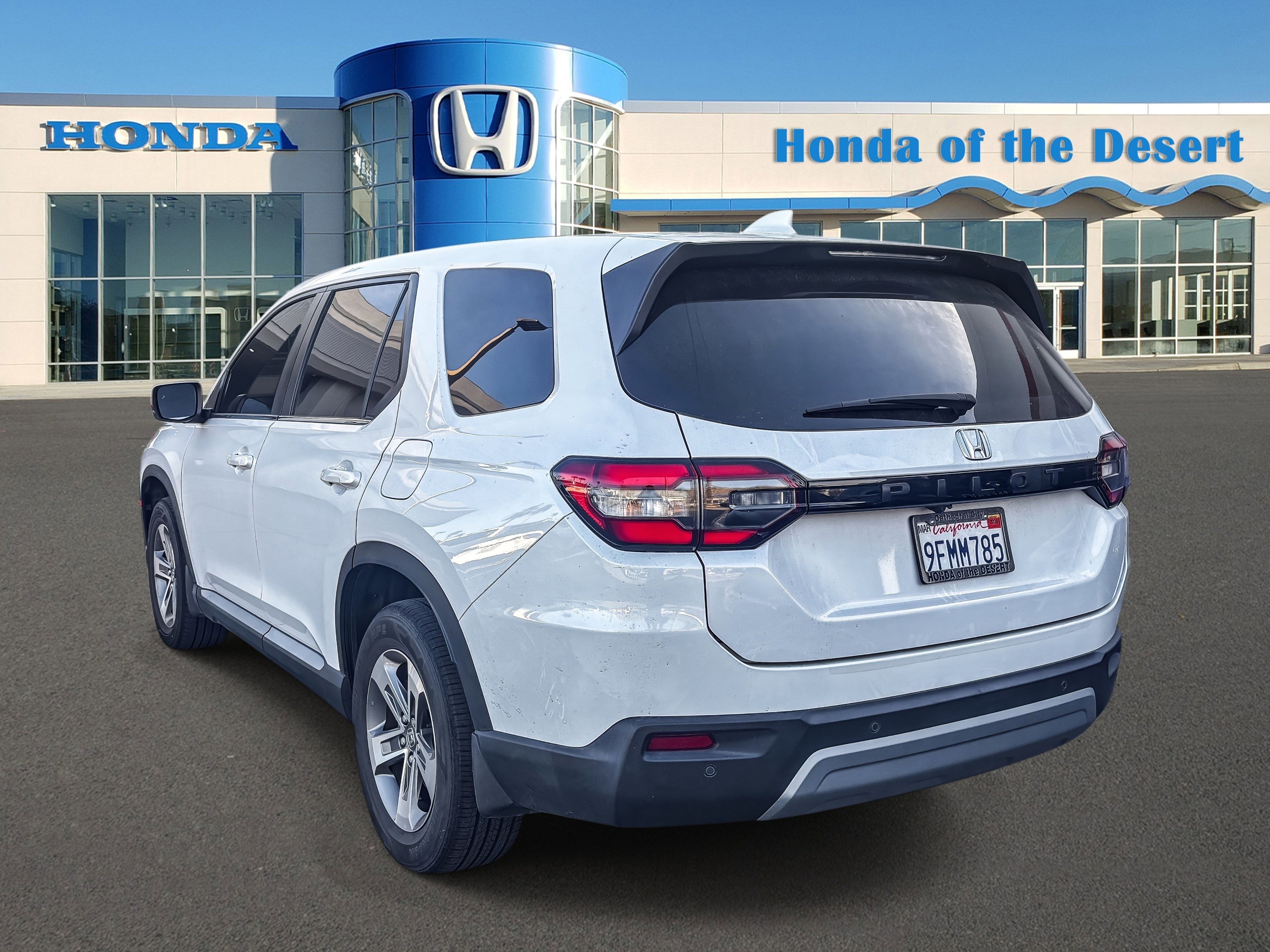 Used 2023 Honda Pilot EX-L image 5