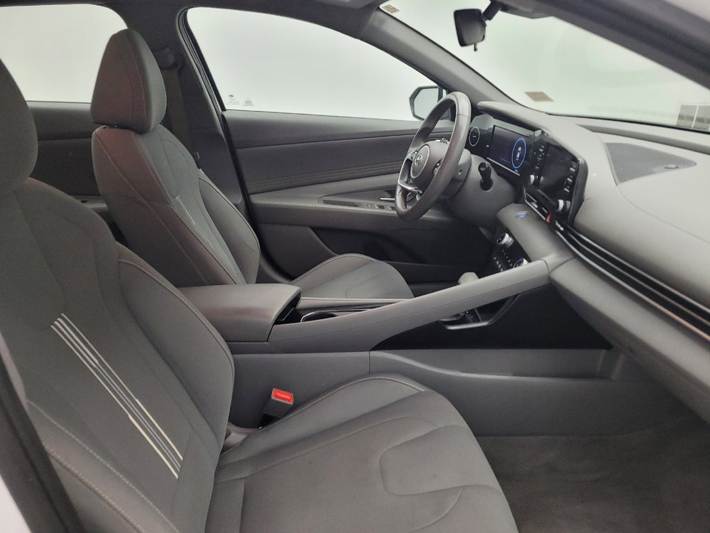 Used 2022 Hyundai Elantra SEL w/ Convenience + Premium Package FWD image 21