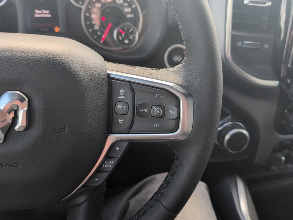New 2025 RAM 1500 4x4 Crew Cab image 24
