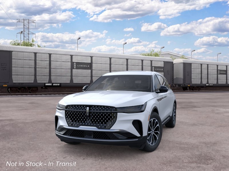 New 2026 Lincoln Nautilus Premier AWD/4WD image 2