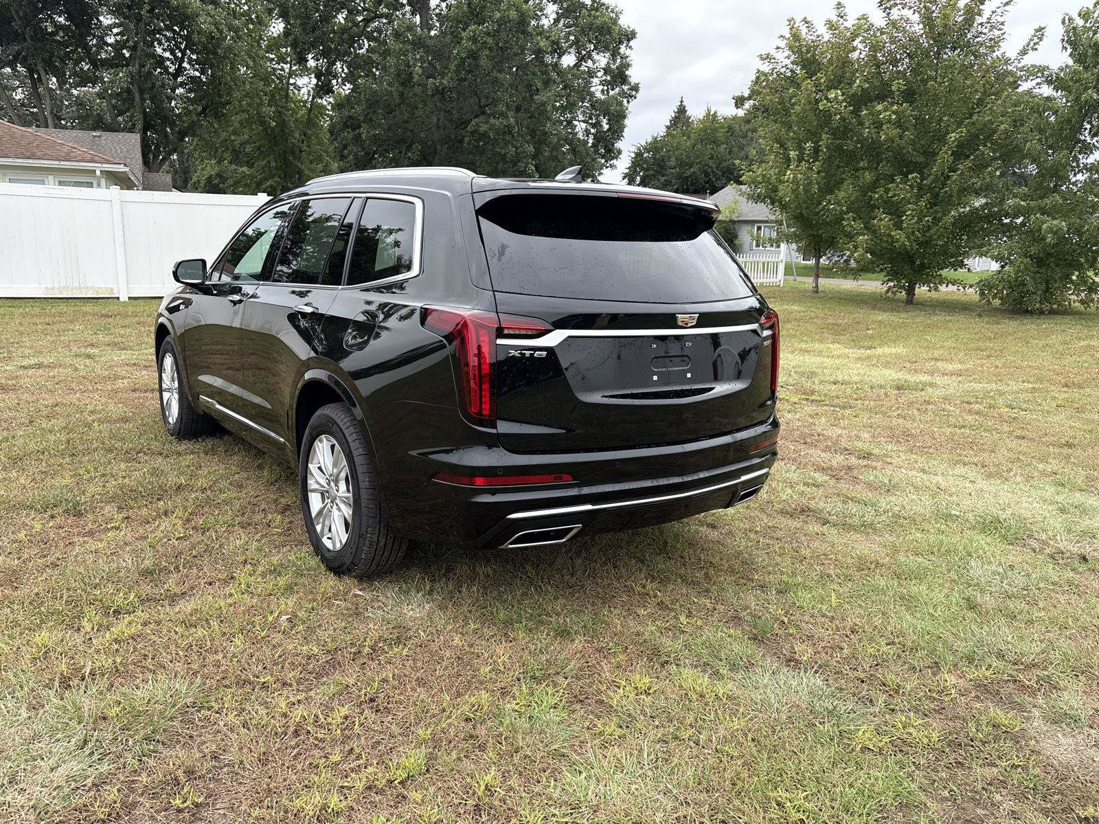 Used 2025 Cadillac XT6 Luxury FWD image 7
