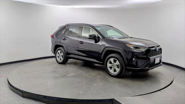 Used 2019 Toyota RAV4 XLE w/ Convenience Package image 11