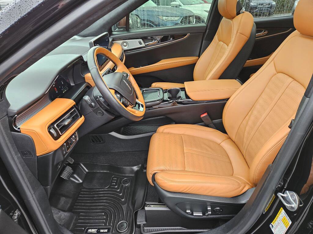 Used 2023 Lincoln Nautilus Black Label w/ Class II Trailer Tow Package image 21