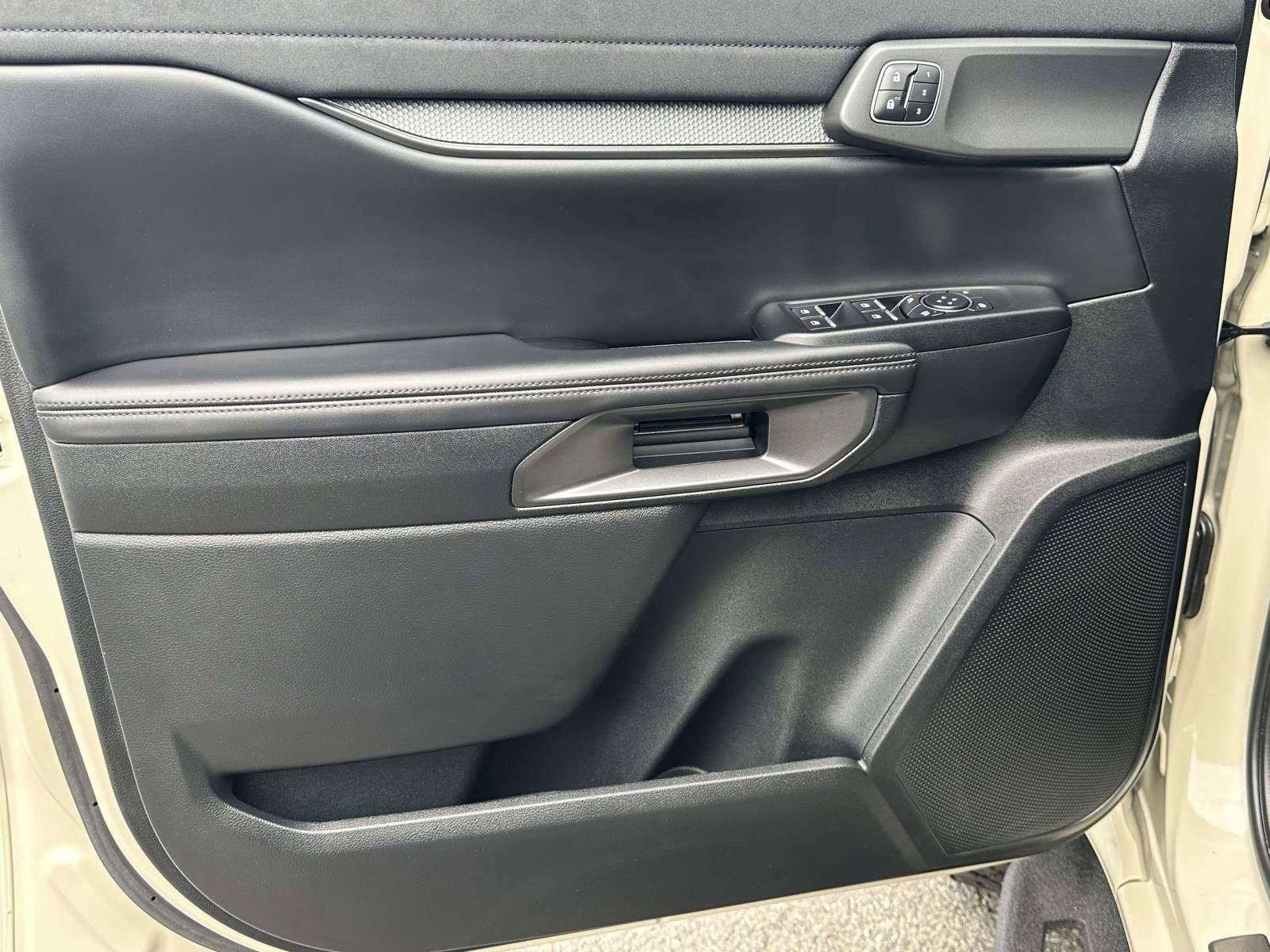 Used 2025 Ford Ranger Raptor AWD/4WD image 15