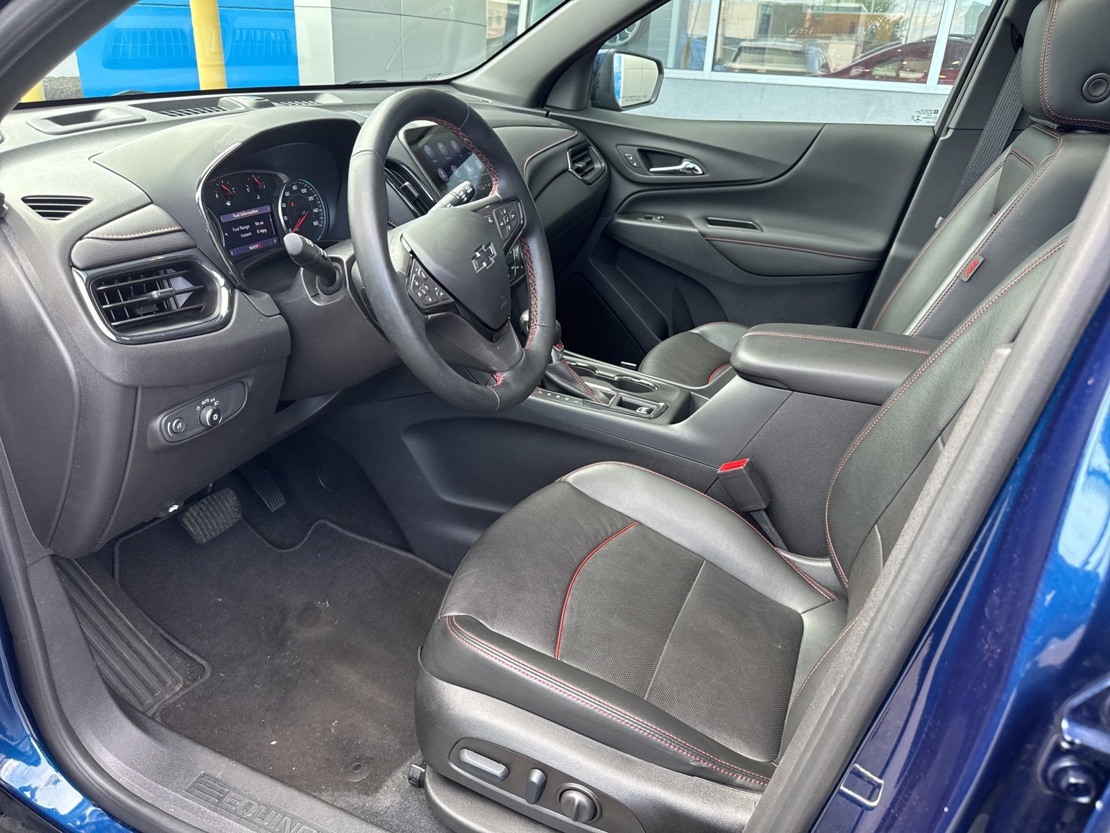 Used 2023 Chevrolet Equinox RS w/ RS Leather Package image 20