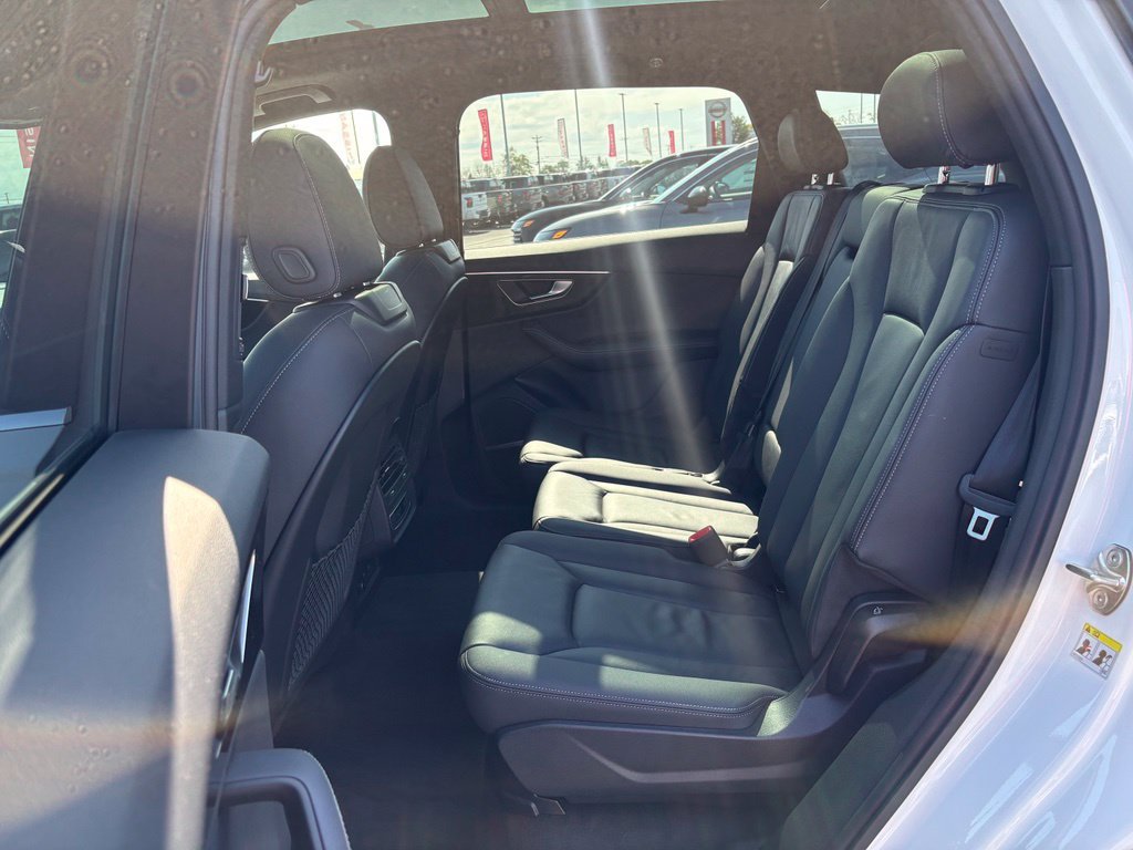 Used 2025 Audi Q7 3.0T Premium Plus AWD/4WD image 29