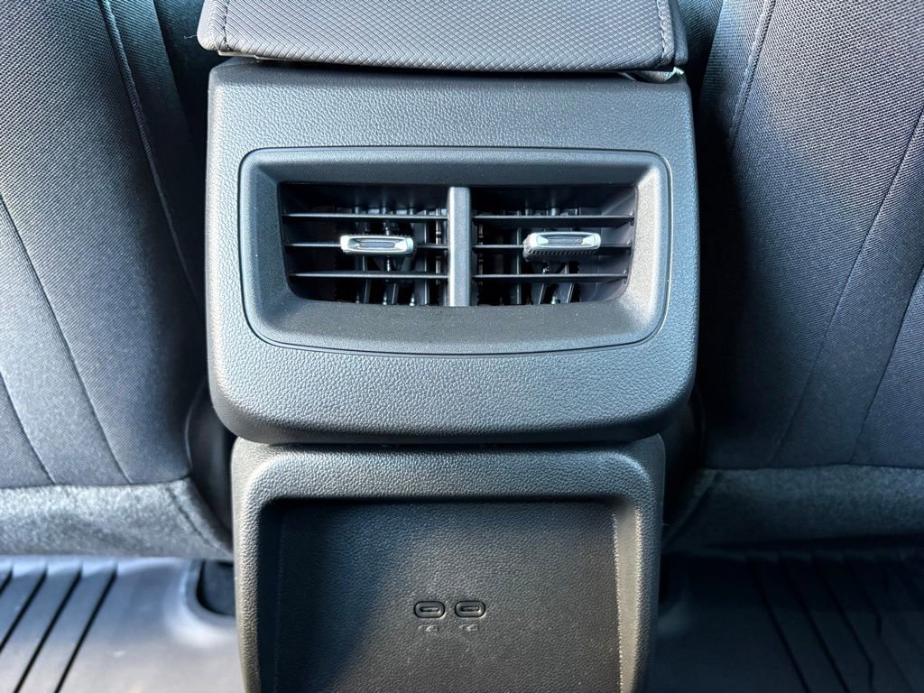 New 2026 Chevrolet Equinox EV LT w/ Comfort Package image 30