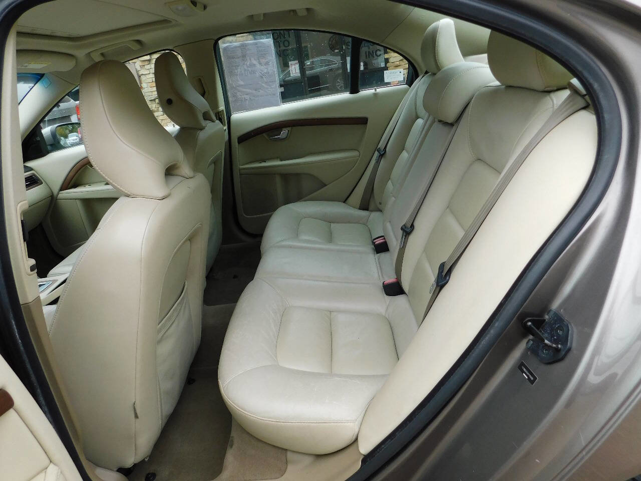 Used 2010 Volvo S80 3.2 image 24