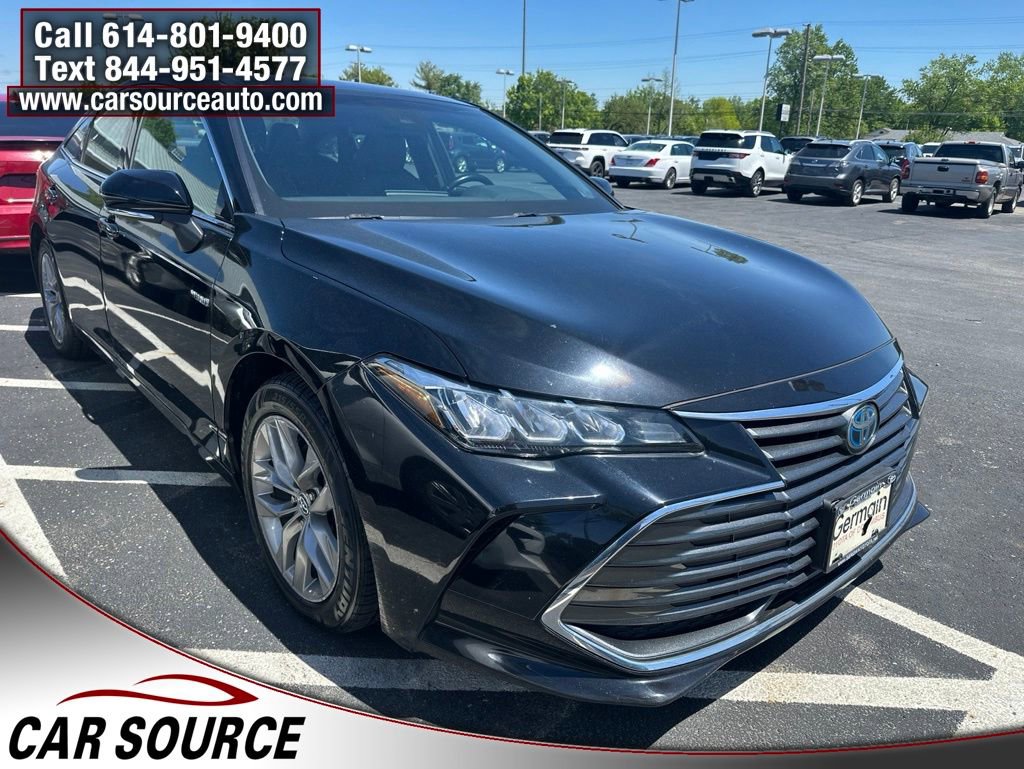 Used 2020 Toyota Avalon XLE w/ Moonroof Package