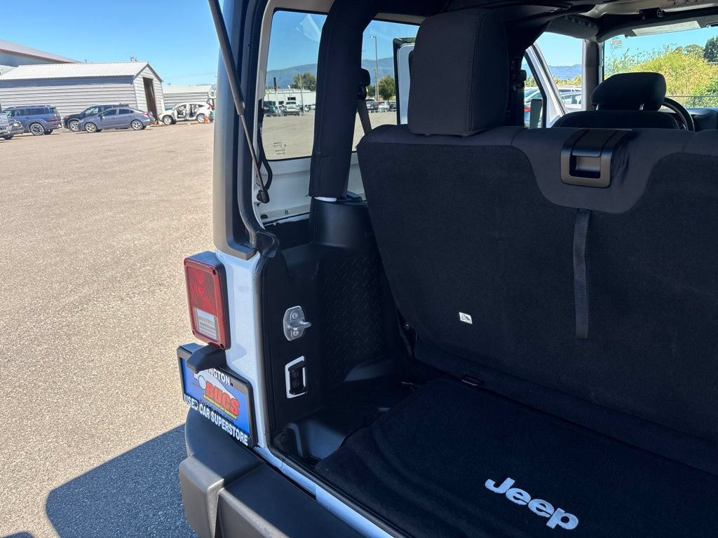 Used 2016 Jeep Wrangler Sport w/ Quick Order Package 24S AWD/4WD image 38