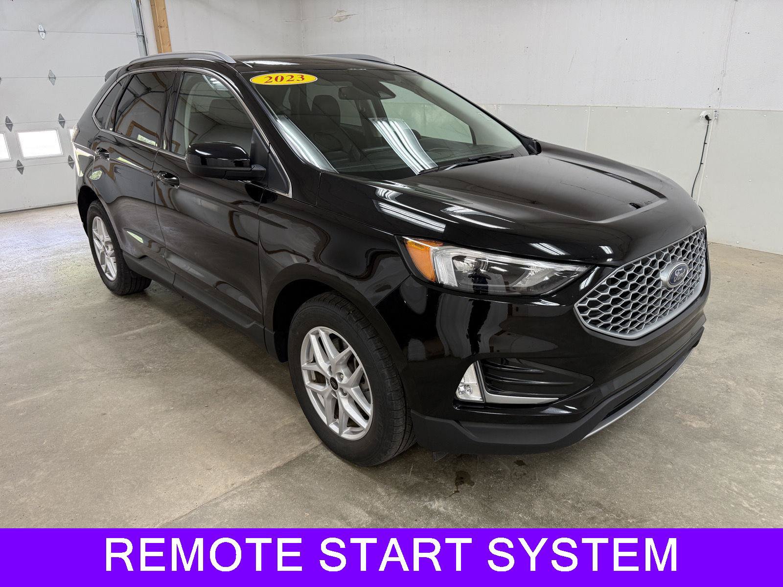 Used 2023 Ford Edge SEL w/ Convenience Package AWD/4WD image 2