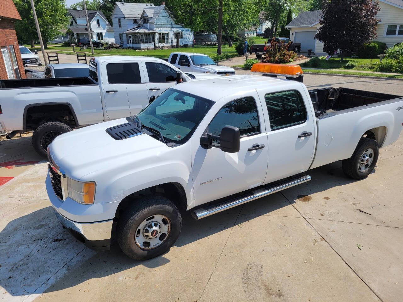 Used 2013 GMC Sierra 2500 W/T w/ Snow Plow Prep Package AWD/4WD image 17