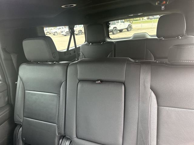 Used 2022 Chevrolet Suburban LT AWD/4WD image 54