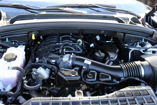 Used 2025 Jeep Grand Cherokee Laredo X image 10