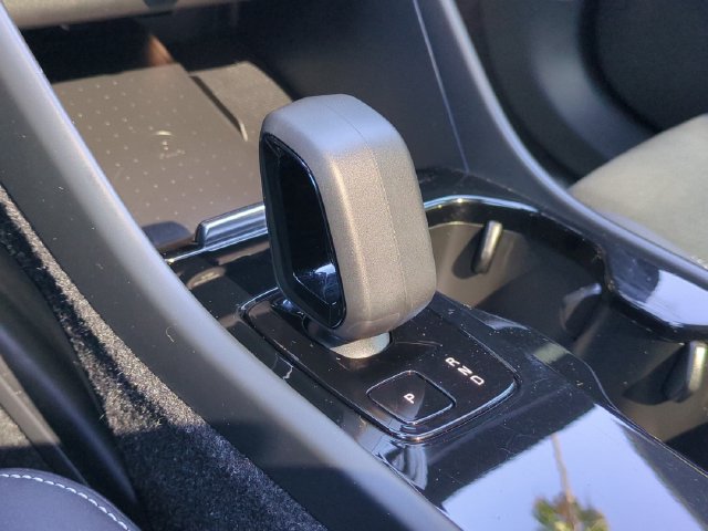Certified 2023 Volvo C40 P8 Recharge Ultimate AWD/4WD image 20